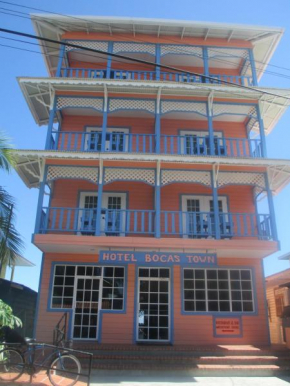 Отель Hotel Bocas Town  Бокас-Дель-Торо